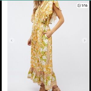 Davi & Dani Floral Maxi Dress